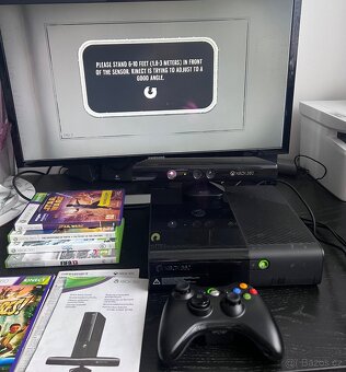Xbox 360 E 250 GB + příslušenství Kinect a hry - 5