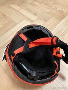 Lyzarska helma a bryle 52-58 cm - 5