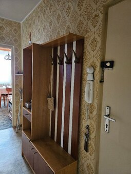 Retro/starožitný nábytek - 5