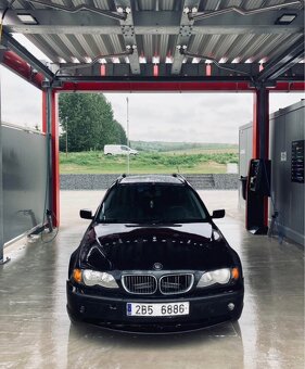 BMW 318d E46 – 85kW, manuál, černá metalíza - 5
