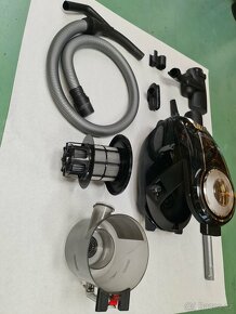 Bezsáčkový Vysavač Bosch BGS7MS64 ProSilence Series 8 černý - 5