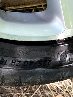 Letní kola VW R18 5x112 Omanyt 225/40 R18 ET49
- 5