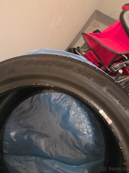 Letní pneu 245/45 R18 - 5