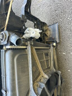 Přední chladičová stěna Hyundai I30 2011 - 5