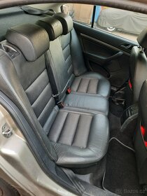 Sada sedaček Škoda Octavia II liftback - polokožené - 5