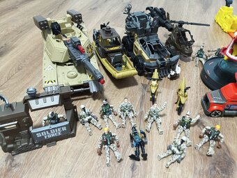 Hot wheels + něco navíc - 5