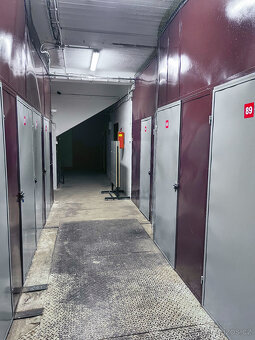 Pronájem zabezpečených skladovacích prostorů a minikójí - 5