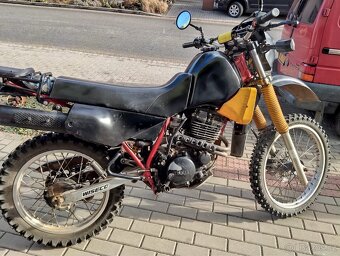 Motorka Jamaha XT 350 Enduro - 5