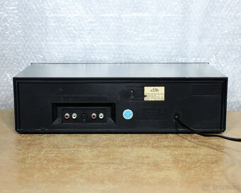 Kazetový magnetofon Technics M-24. - 5