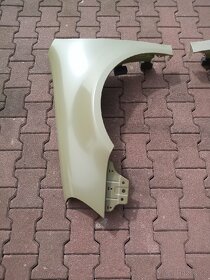 Prodám přední blatníky na VW Golf V - 5