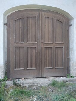 Vrata+ dveře masivní ,dobrý stav - 5