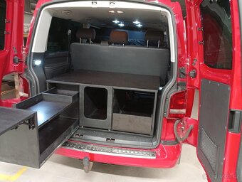 Kempingová vestavba T5 Caravelle Multivan long - 5