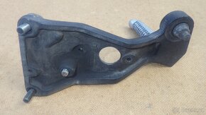Zadní stupačky s držáky na Suzuki GSX-R 750 - 5