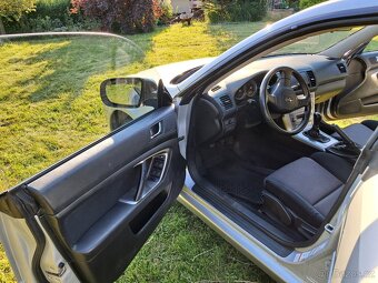 Subaru Legacy 2.0 101Kw 2004 - 5