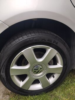 VW Touran 2.0 TDI - 5