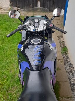 Suzuki GSX 750 F - 5
