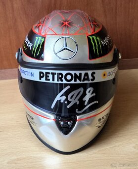 Michael Schumacher autogram na helmě 1:2 - 5