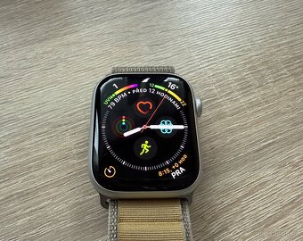 Apple Watch 8 45mm Silver top stav. - 5