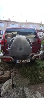 Nissan Terrano 2 - 5