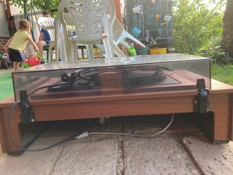 Gramofon TESLA - 5