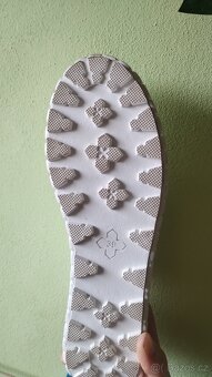 Bílé H&M nenošené tenisky 🤍 - 5