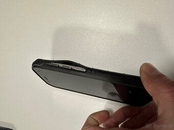 Cat S42. Odolný smartphone IP68 - 5