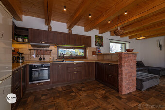 Rodinný dům 4KK, pozemek 1922 m2 v obci Dolní Tošanovice - 5