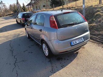 Prodám fiat grande punto 1.2 48KW. rok - 2006 - 5