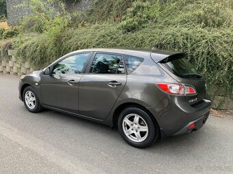 Mazda 3    1.6 i - 5
