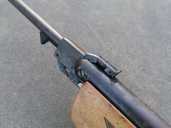 Predám vzduchovka Slavia 631 model 77 - 5