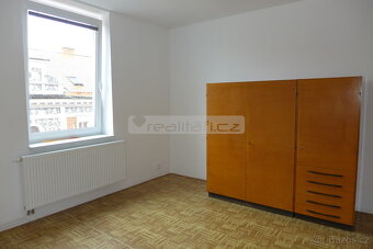 Prodej prostorného cihlového bytu 2+kk po kompletní rekonstr - 5