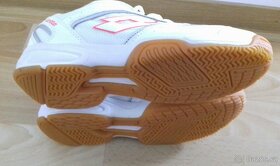 NOVÉ Dívčí / dámské sálovky Lotto vel. 36,5 - 5