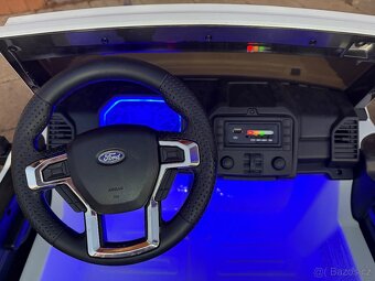 Elektrické autíčko Ford Super Duty 4x4 - 5