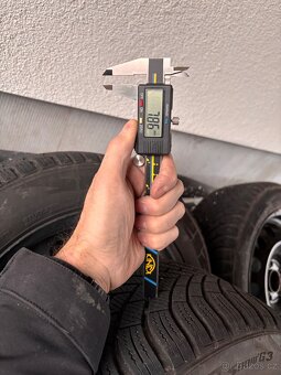 Zimní pneu s disky - 5