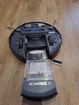 ROBOTICKÝ VYSAVAČ CleanMate - 5
