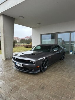 2015 Dodge Challenger R/T 5.7 L V8 HEMI - 5