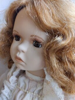 Mohutná porcelánová panenka - 5