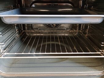 Vestavná trouba IKEA - 5