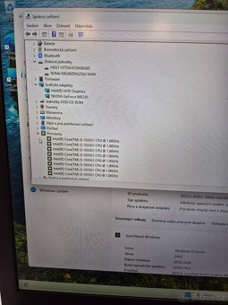 Velký notebook Dell Inspiron 3793 - 5