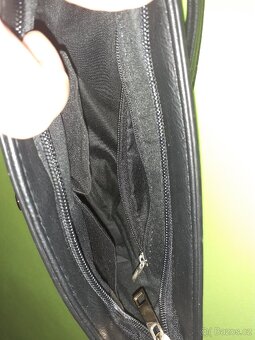 Dámská černá praktická kabelka crossbody - 5