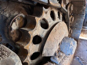 Prodám Buldozer T130 - 5