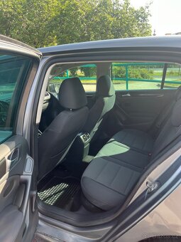 Volkswagen Golf 6 - 5