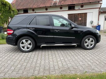Prodám Mercedes Ml420 W164 V8 z roku 2007,pěkný stav, - 5