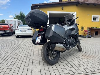 Honda nt1100 - 5