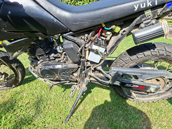 YUKI 125 - 5