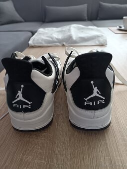 Botasky Nike air 37 - 5