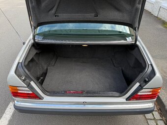 Mercedes-Benz W124 coupe, 2.3 benzín 97 kW, 175.977 km - 5