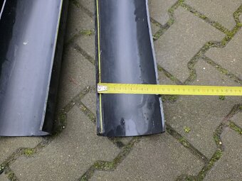 Žlaby plastové 2 ks, ochranné potrubí 1 kus - 5