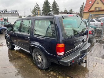 Ford Explorer 4.0 V6 - 5