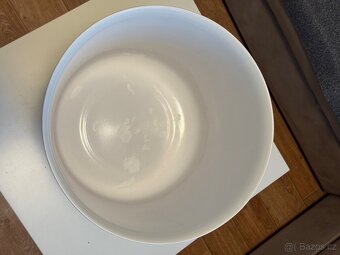 Bílý keramický obal na květináč s vlnkovým vzorem - 5